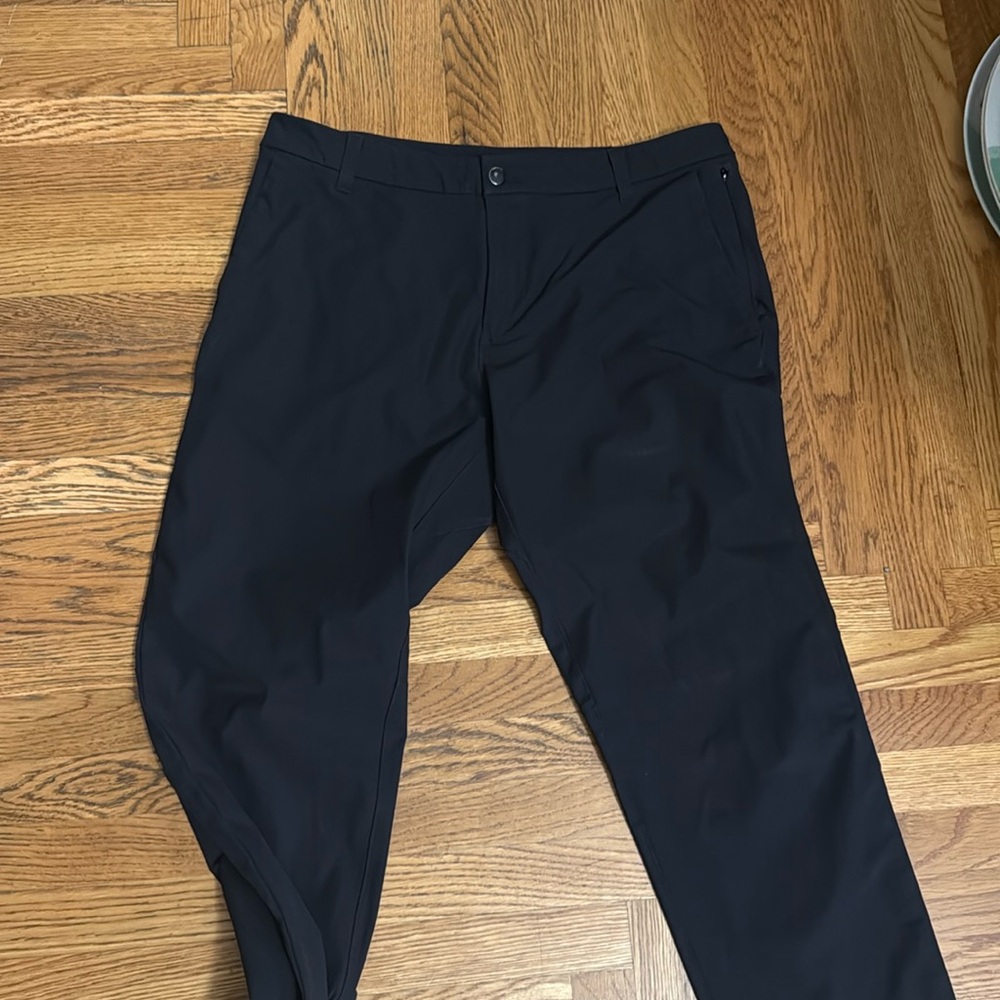 Men’s Lululemon ABC Five Pocket pants in black